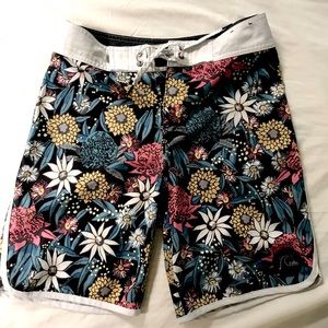 Boardshort Size 27 - Quiksilver